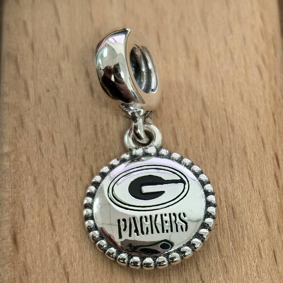 Pandora Green Bay Packers NFL Football Logo Charm, S925 Silver Bracelets - Picture 1 of 4